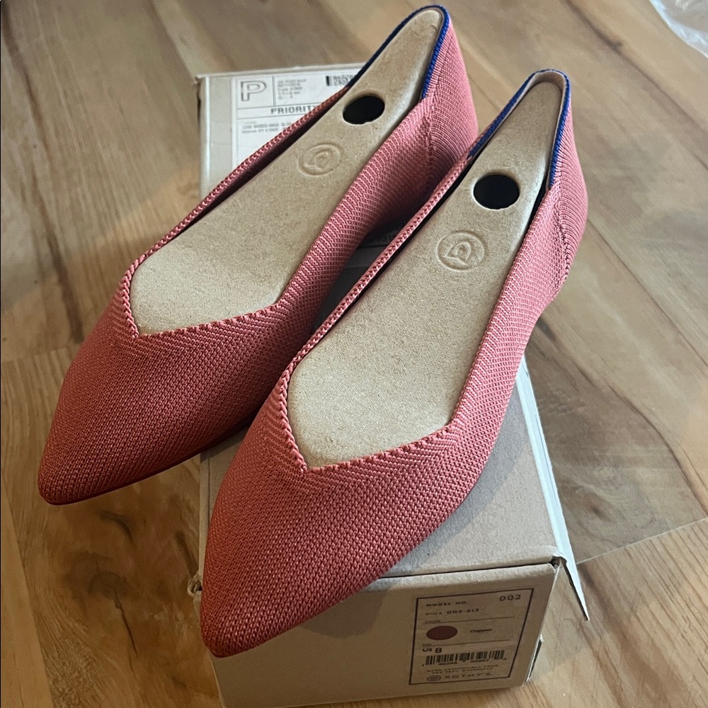 Rothys points in copper, minimal wear